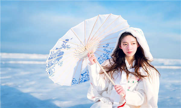 西湖试管代怀生子多少钱一个？助孕之路的费用分析与方案选择